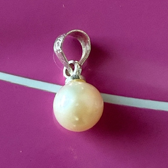 Pearl dangle pendant - Picture 9 of 9